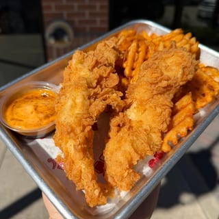 Crispy Chicken Tender and Fries, Drink