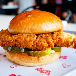 Hot Chicken Sandwich (Brioche Bun)